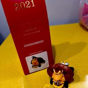 Donkey Kong Hallmark Ornament Brand New